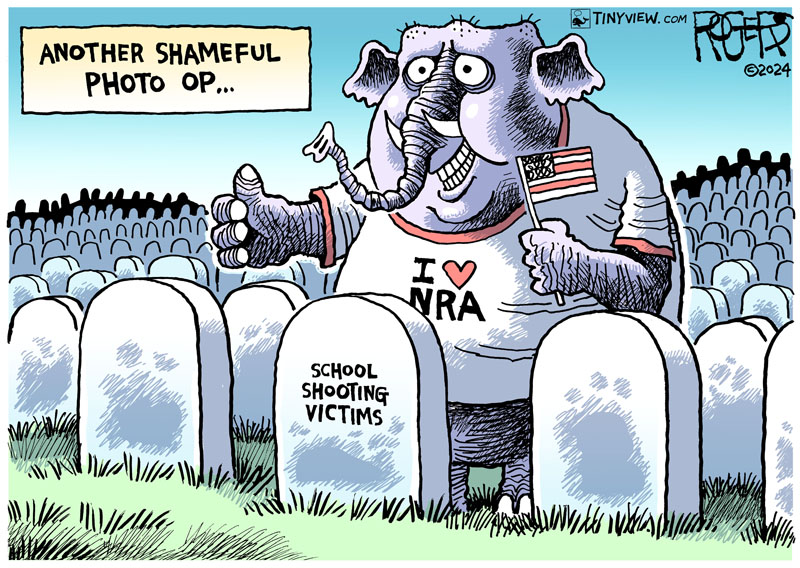 https://cdn.tinyview.com/rob-rogers/2024/09/07/gop-photo-op/20240907_GOP_Photo_Op.jpg